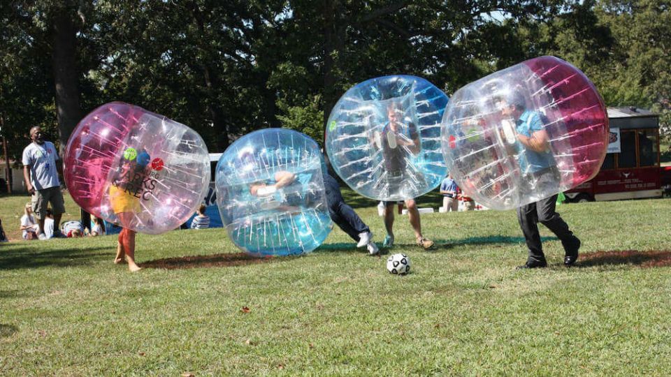 Por qué el Bubble Soccer es un deporte inclusivo y divertido