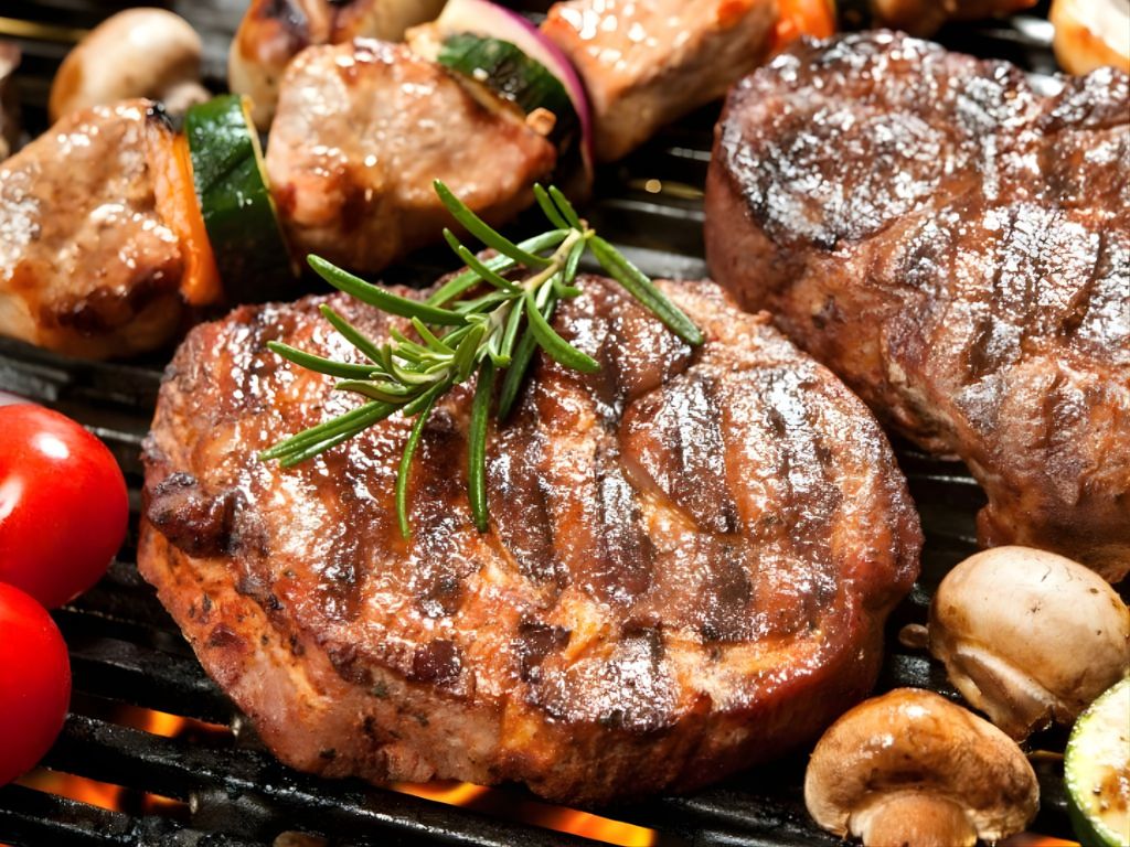 Servicio de barbacoa en Yujuland Málaga - carne a la brasa para grupos