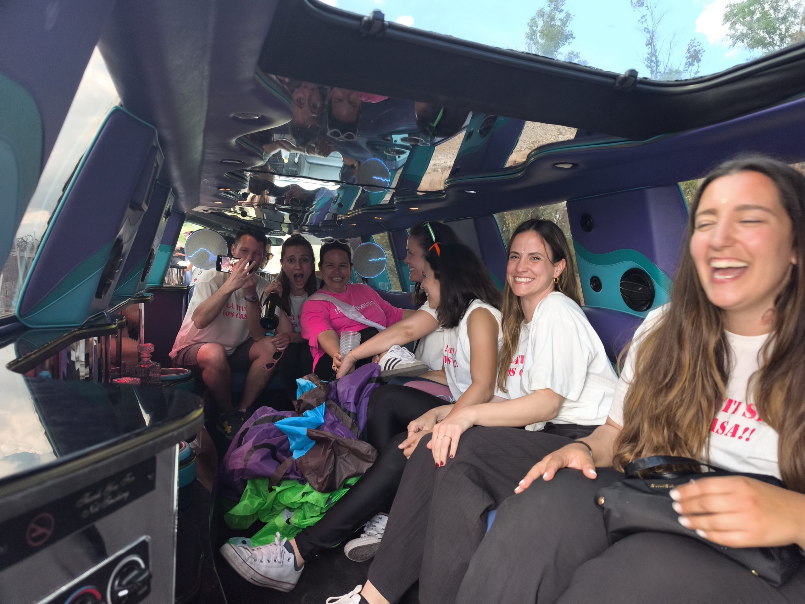 Alquiler de limusina en Málaga para eventos y fiestas privadas