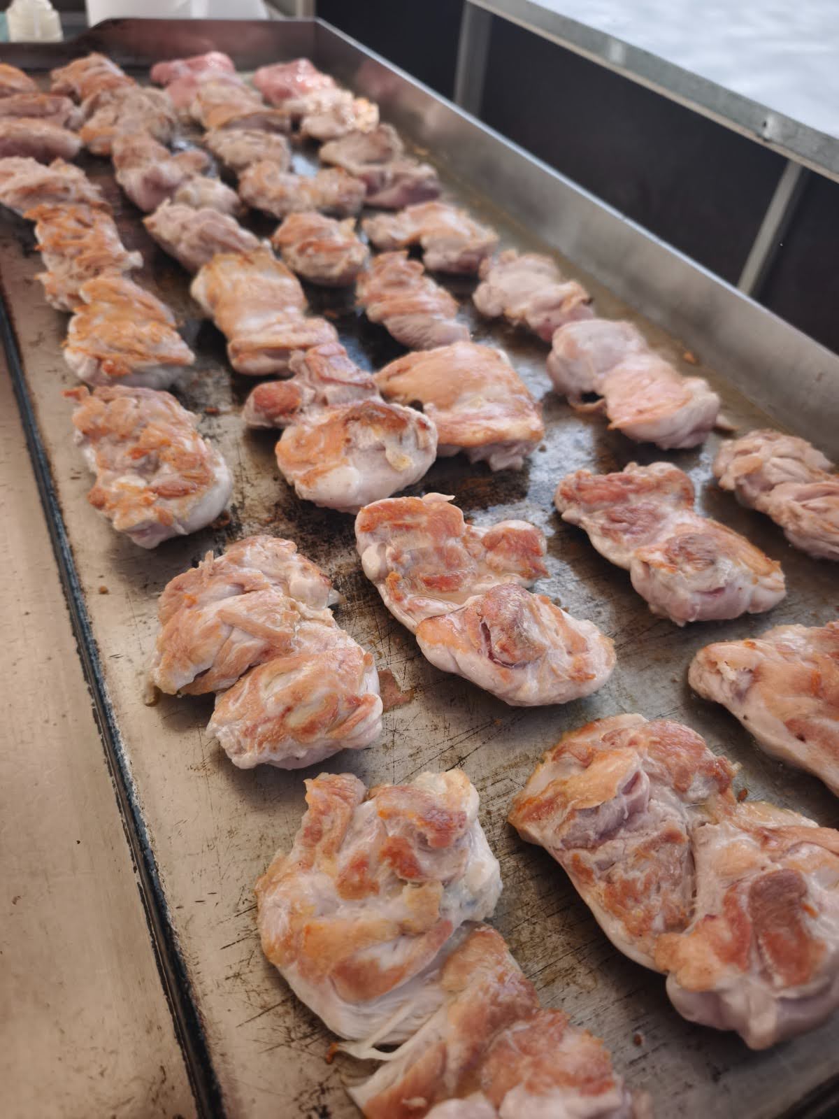 Carne a la barbacoa en Yujuland Málaga