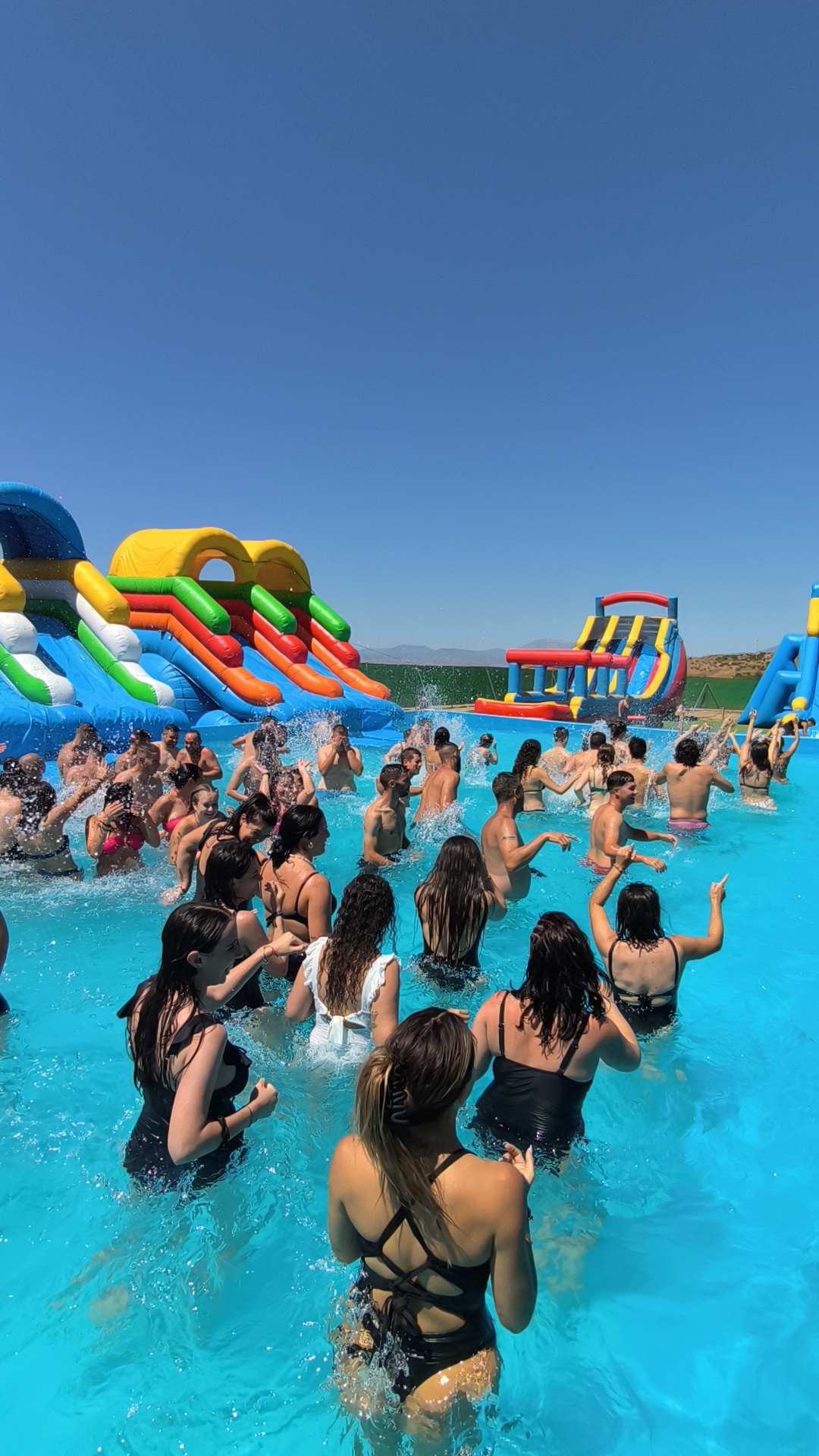 Pool Party y fiesta a tope en Málaga con Yujuland