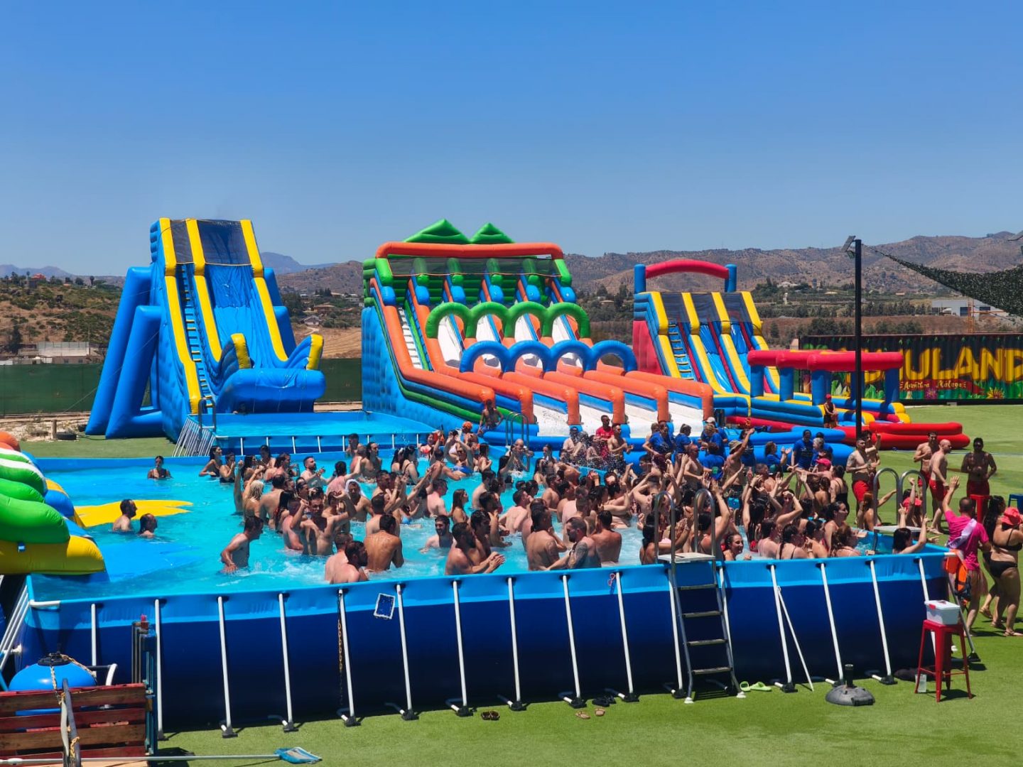 piscinas y toboganes acuaticos en malaga